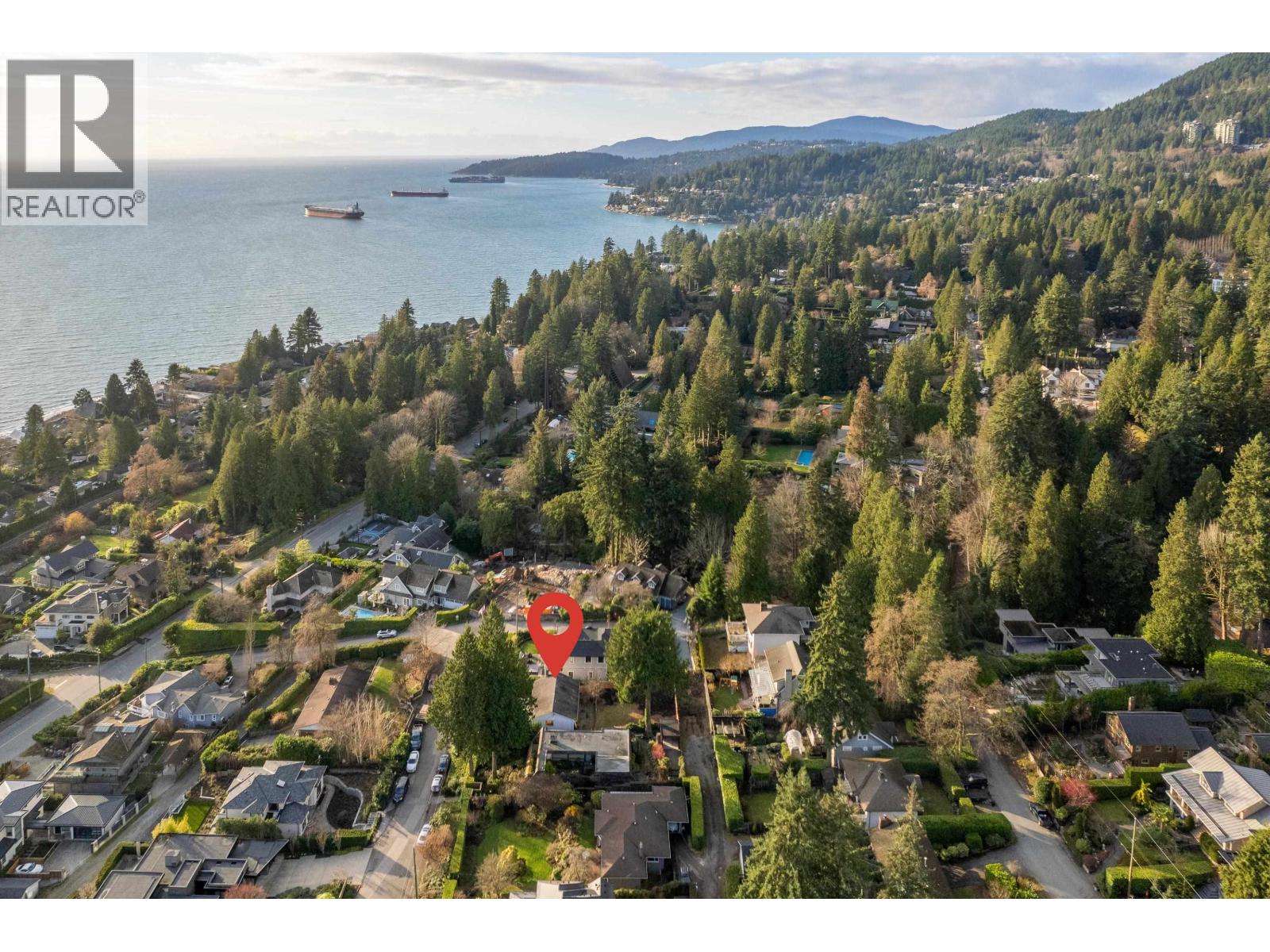 2773 LAWSON AVENUE, West Vancouver