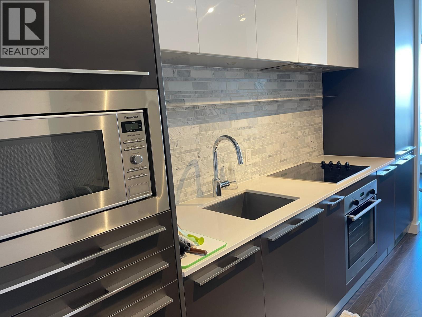 8131 NUNAVUT LANE, Vancouver