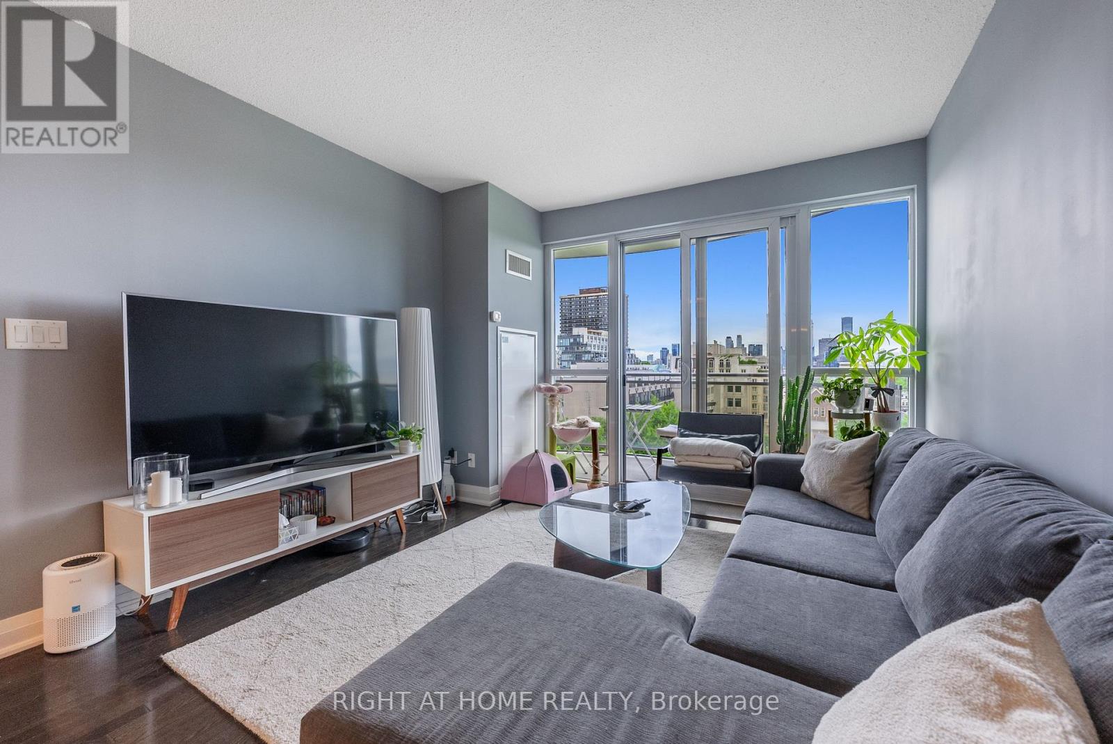 #704 1430 YONGE STREET - 19