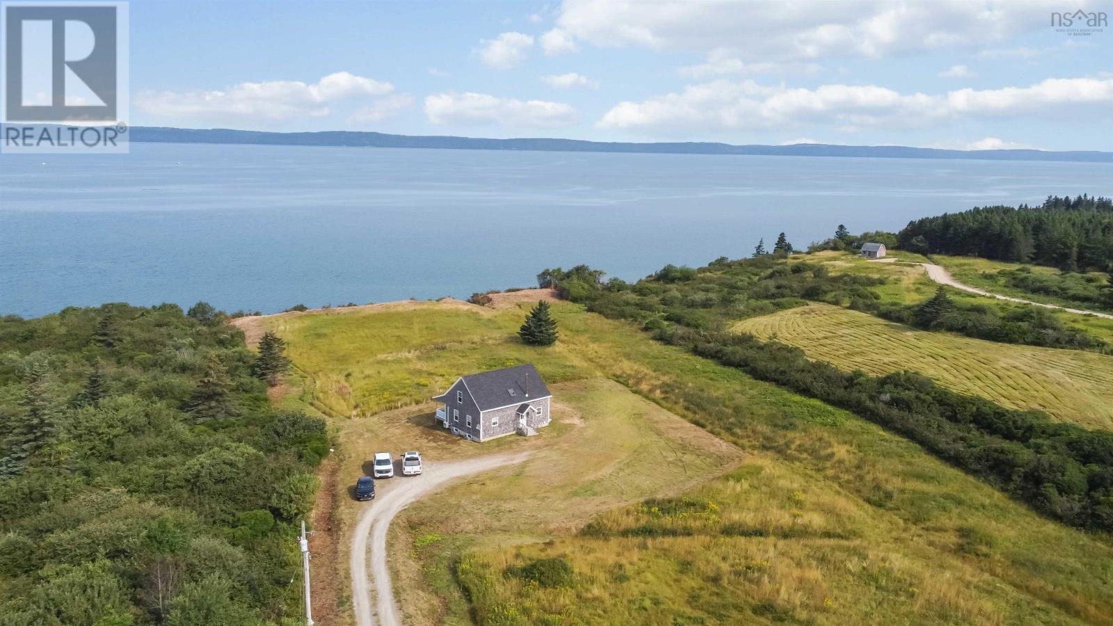 Property 32 of 47 of 885 Fort Point Road