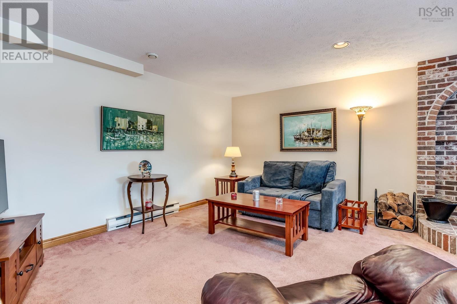 Property 21 of 45 of 162 Greenwich Drive