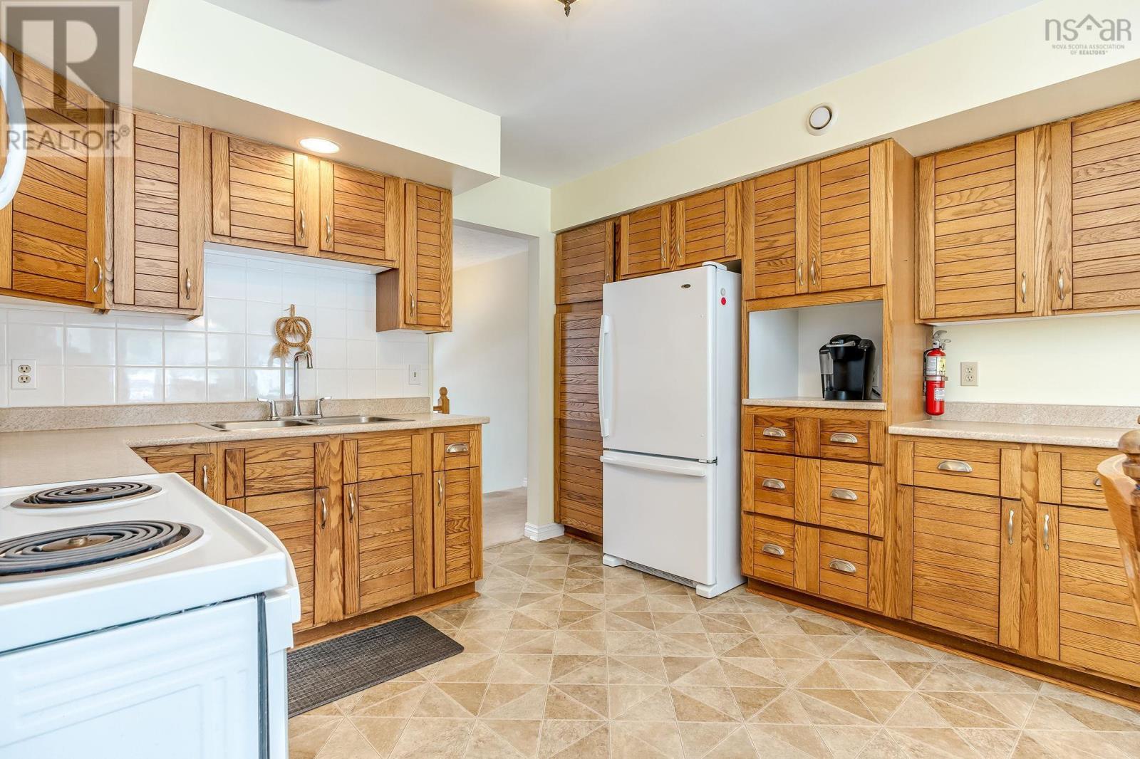 Property 28 of 45 of 162 Greenwich Drive