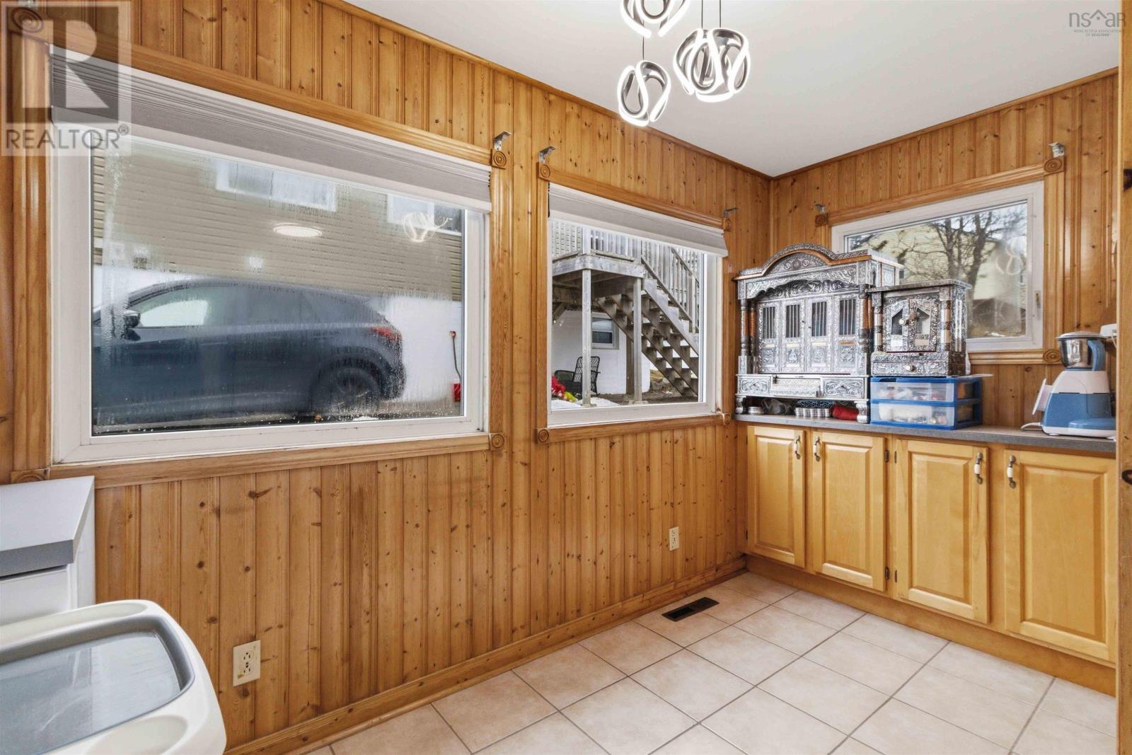 Property 21 of 40 of 24 Auburn Avenue