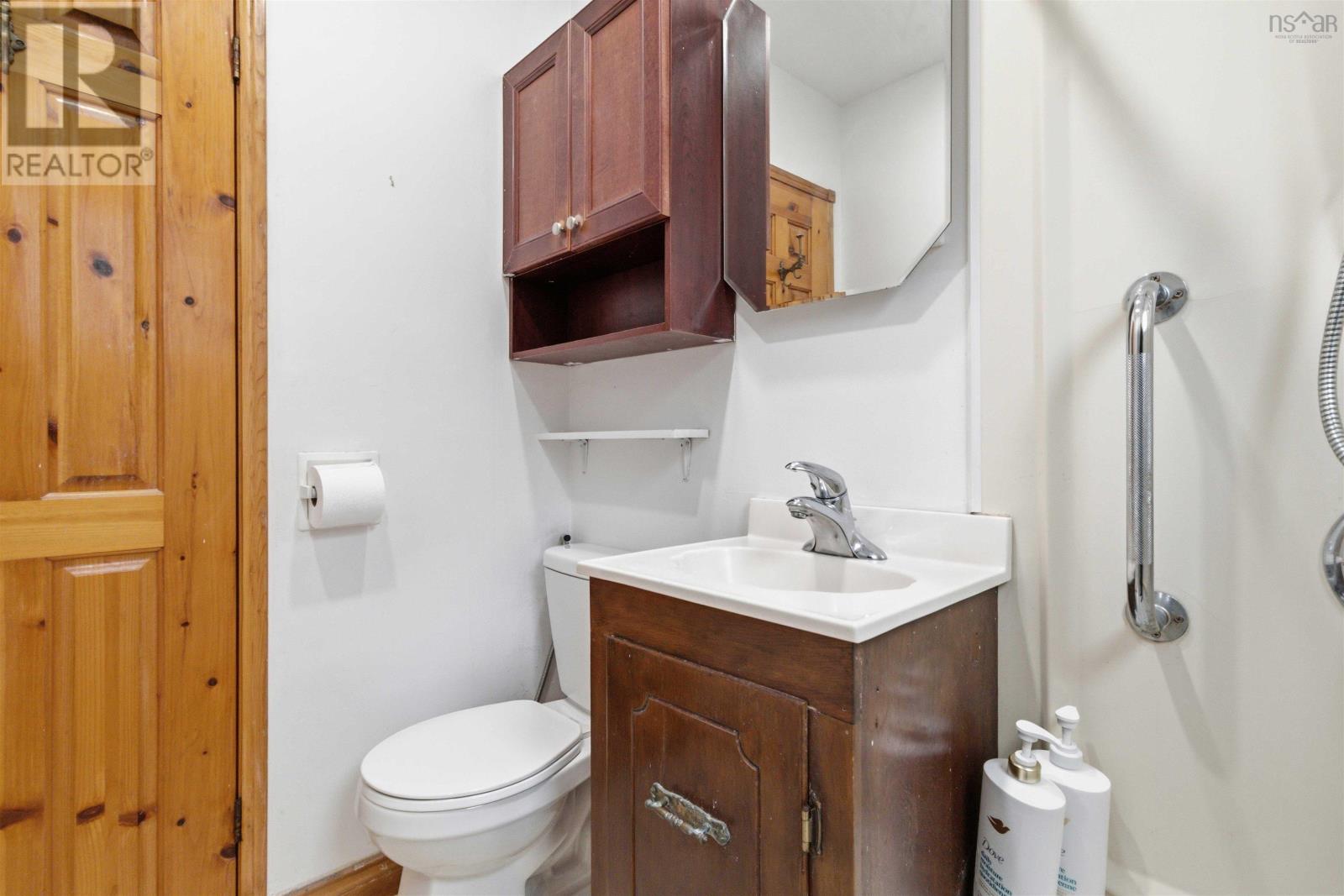 Property 24 of 40 of 24 Auburn Avenue