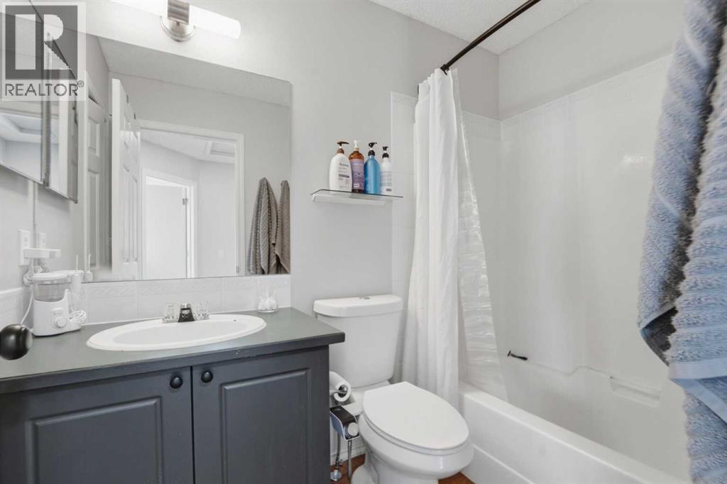 Single Family House for Sale in  Harvest Glen Way NE Harvest Hills Calgary 