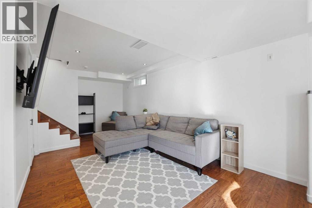 Single Family House for Sale in  Harvest Glen Way NE Harvest Hills Calgary 