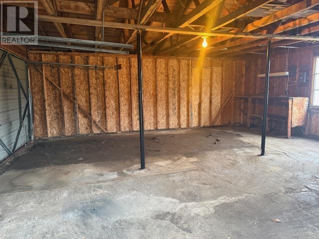 Property 3 of 14 of 800 Highway 208