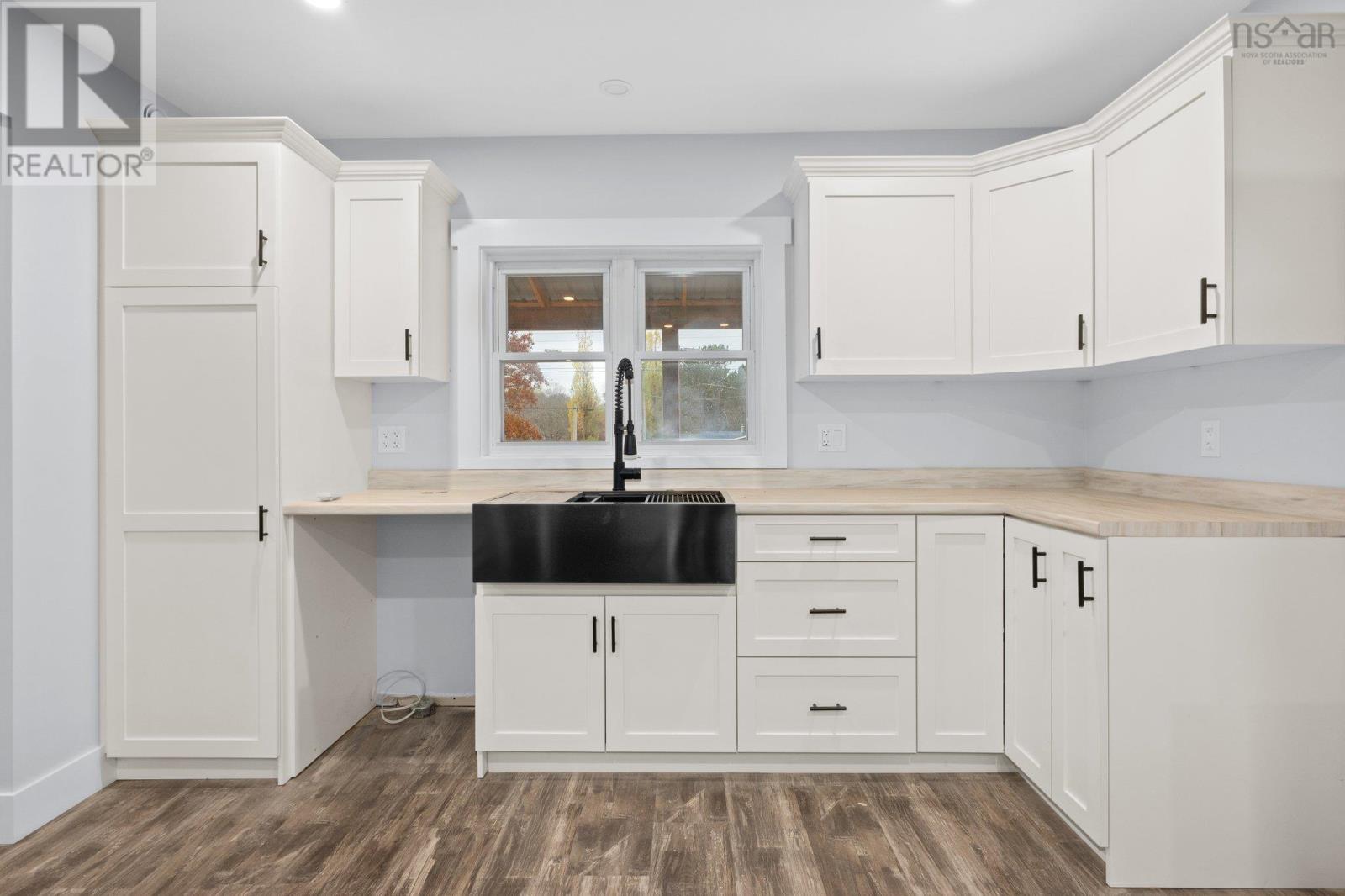 Property 17 of 47 of 914 Maple Avenue