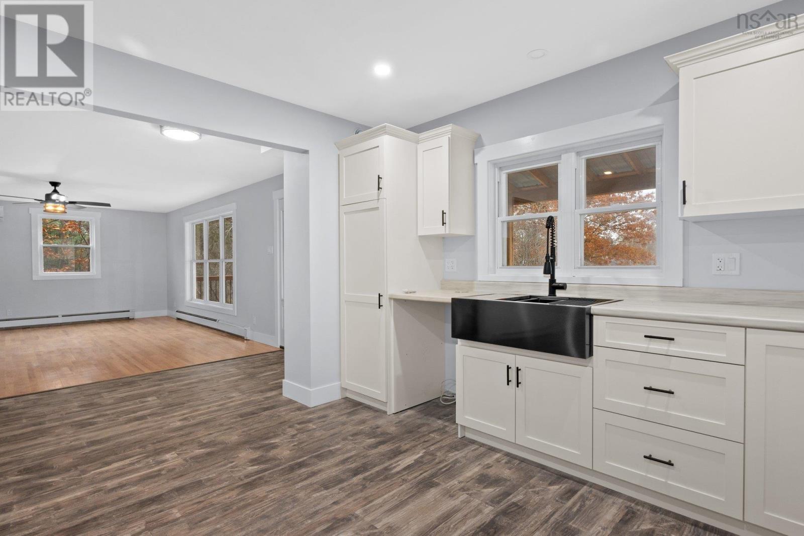 Property 22 of 47 of 914 Maple Avenue