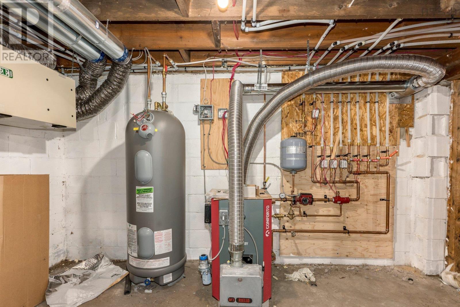 Property 42 of 47 of 914 Maple Avenue