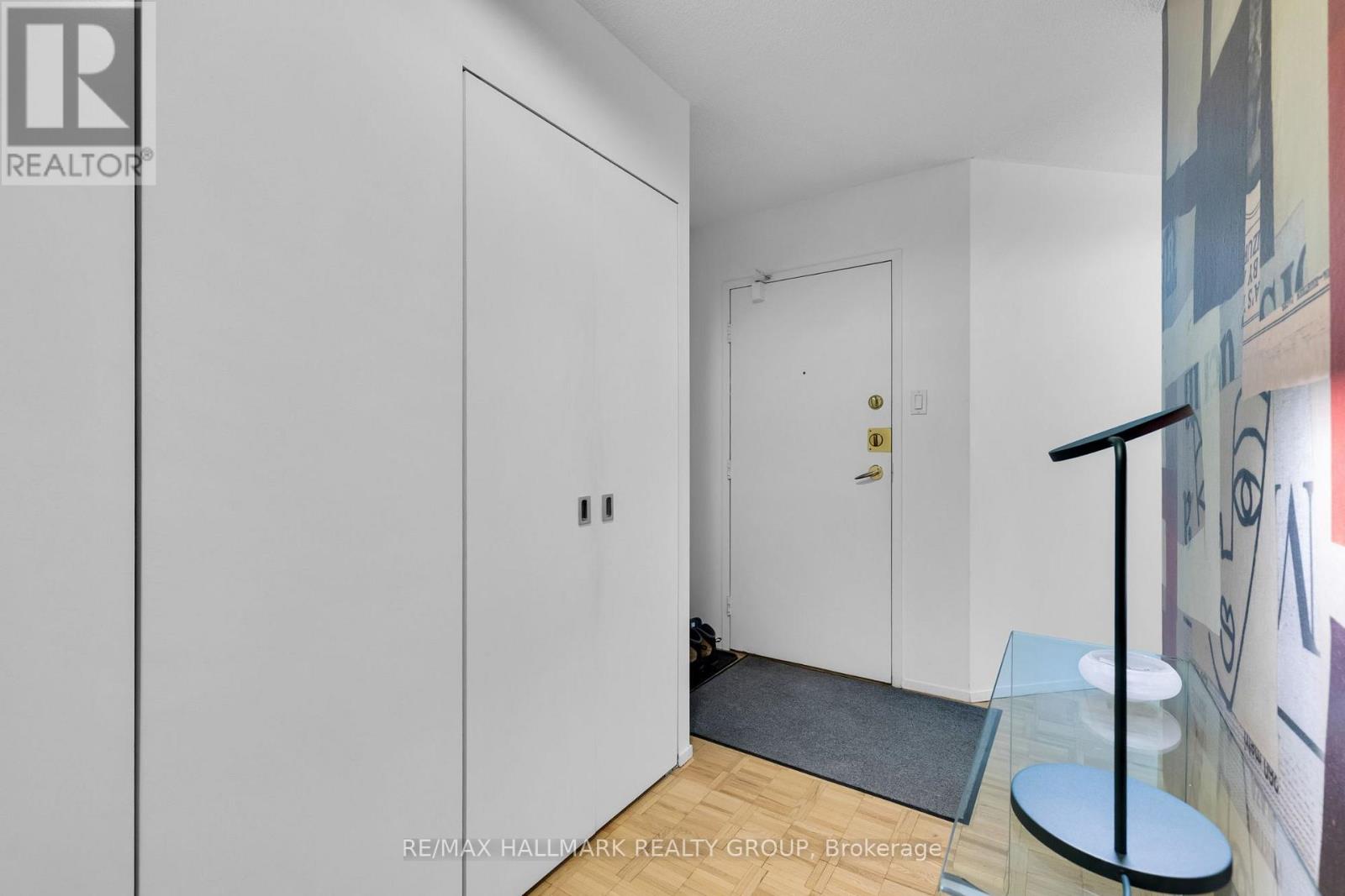 #203 40 ARTHUR STREET - 34