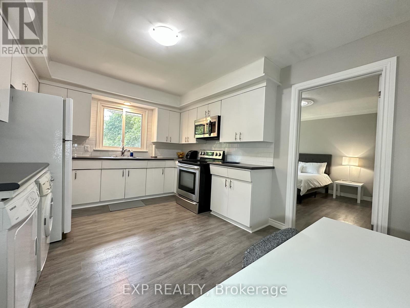 16 BROADVIEW AVENUE - 12