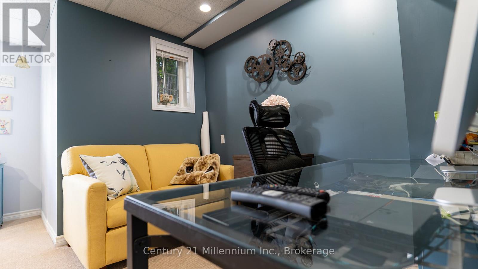 5 SUGAR MAPLE LANE - 15