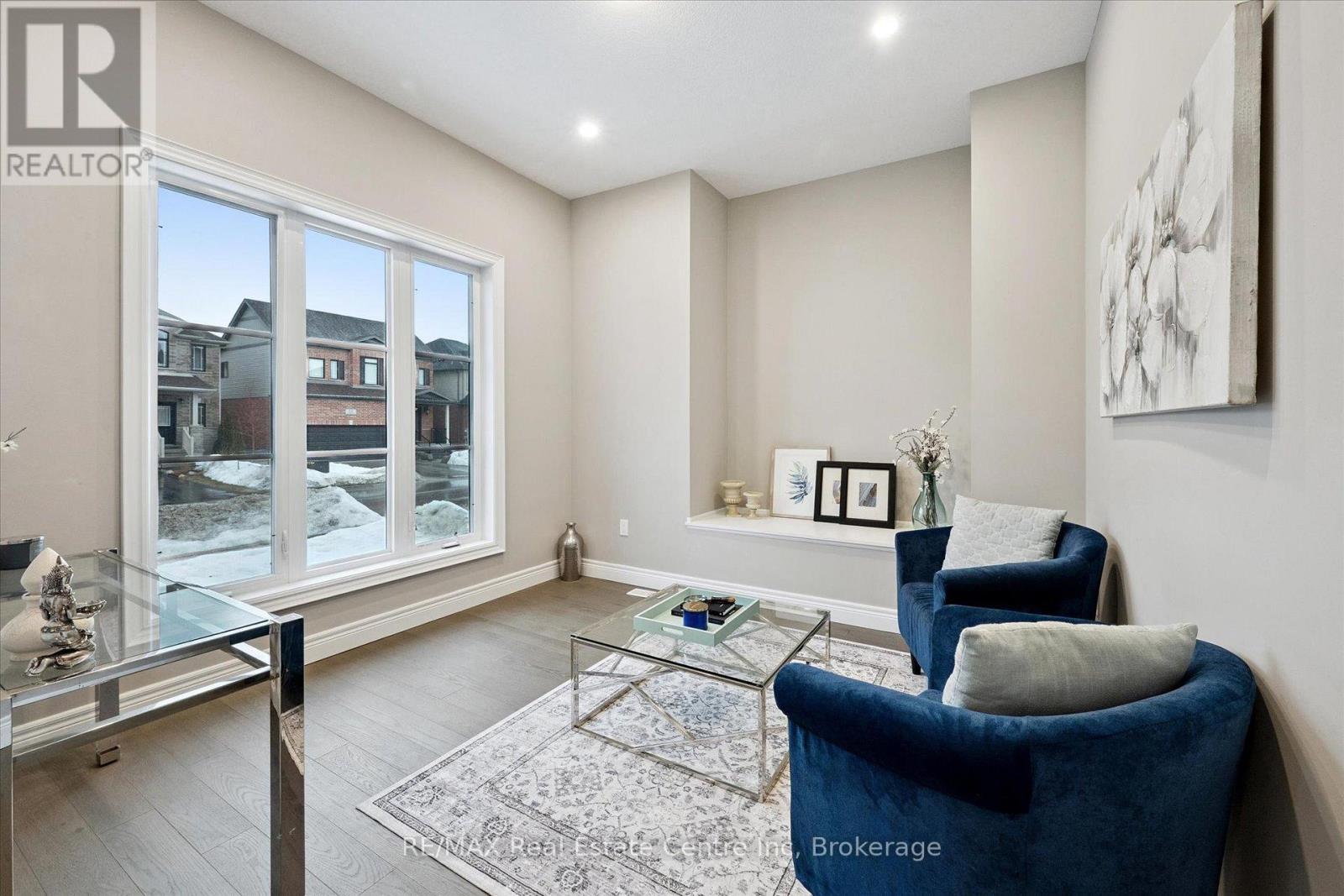187 AMBROUS CRESCENT - 14