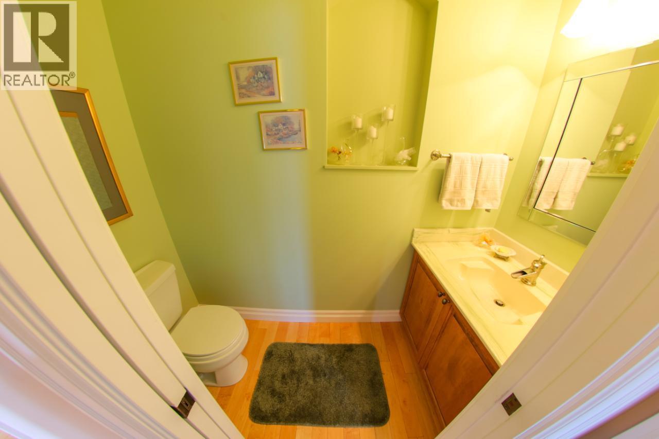 924 QUEENS Road, Balfour