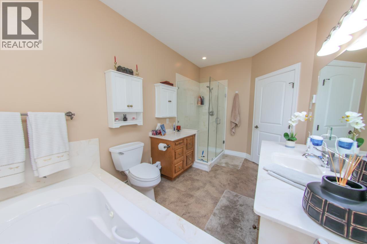 924 QUEENS Road, Balfour