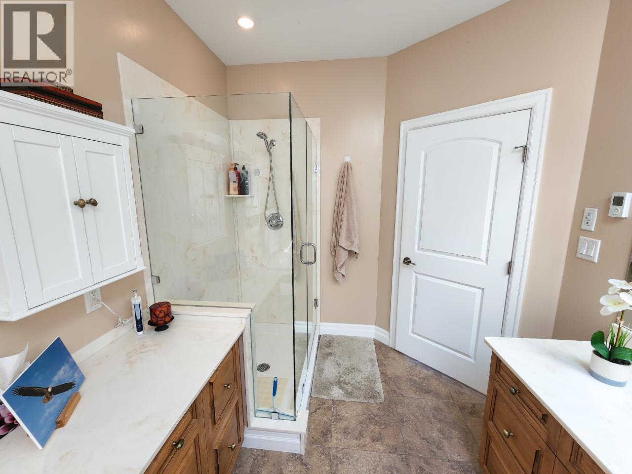 924 QUEENS Road, Balfour