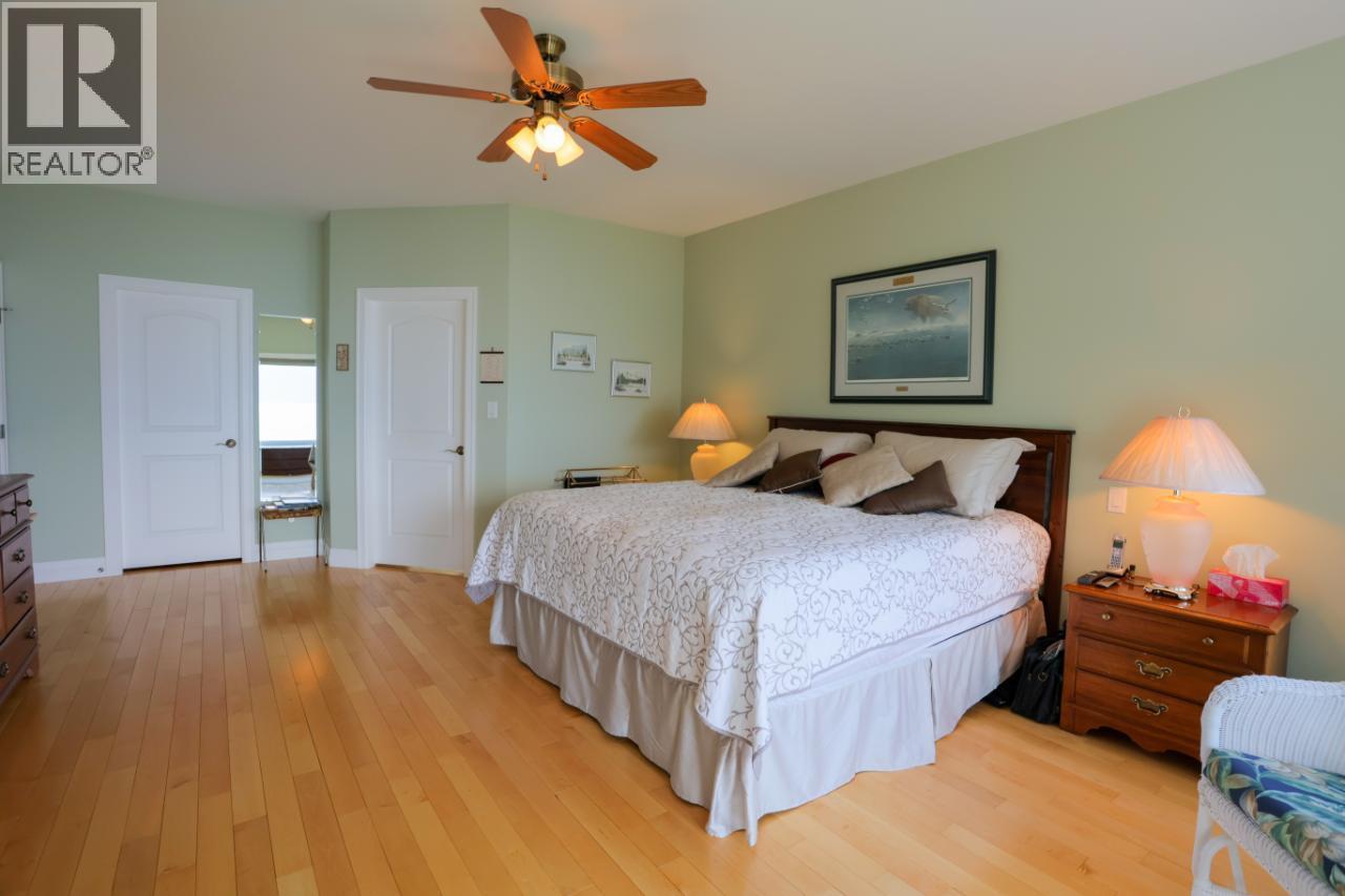 924 QUEENS Road, Balfour