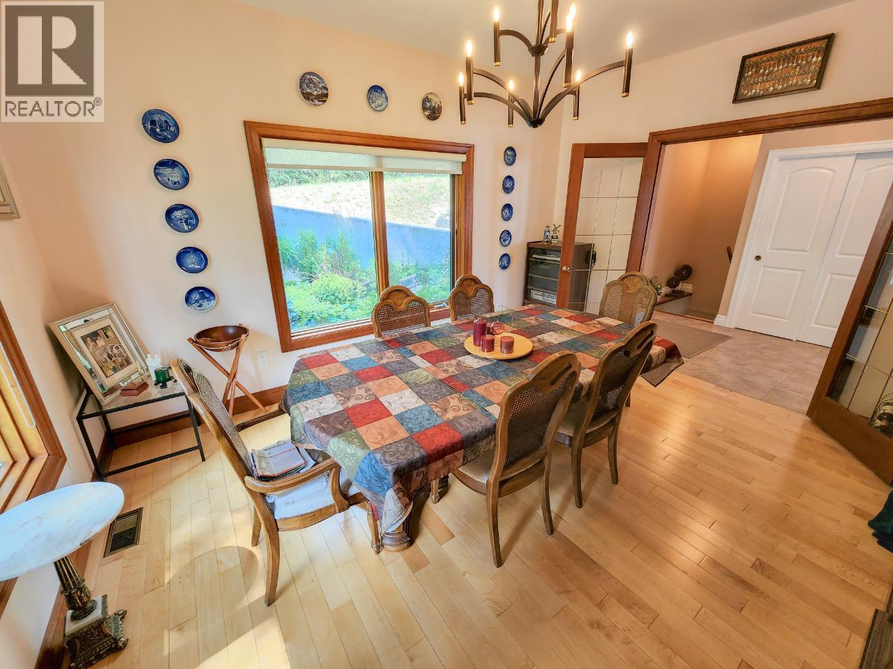 924 QUEENS Road, Balfour