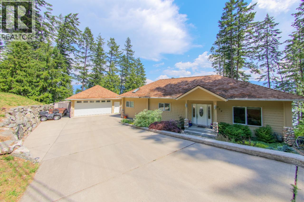 924 QUEENS Road, Balfour