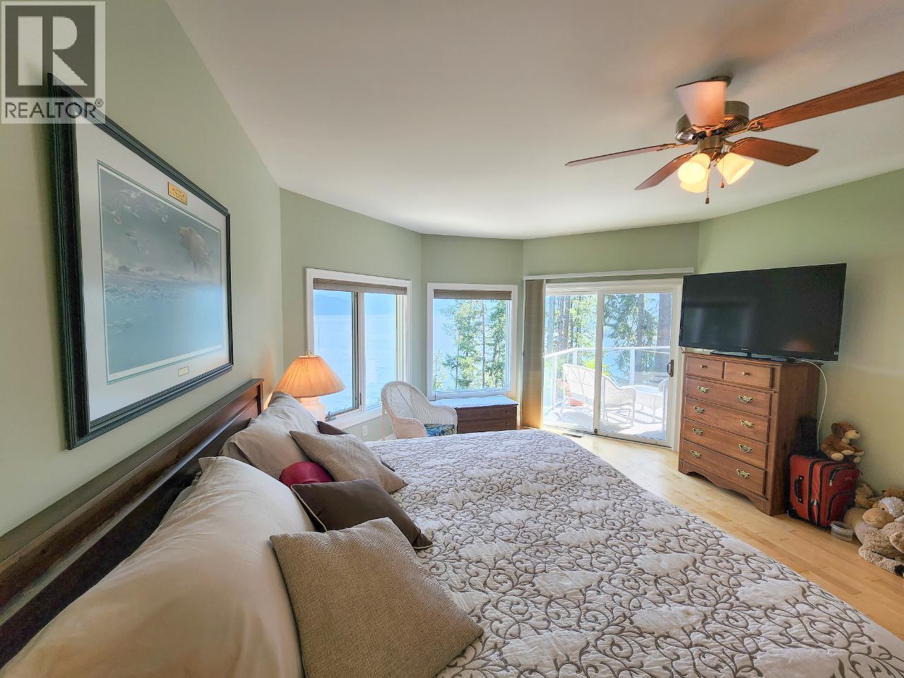 924 QUEENS Road, Balfour