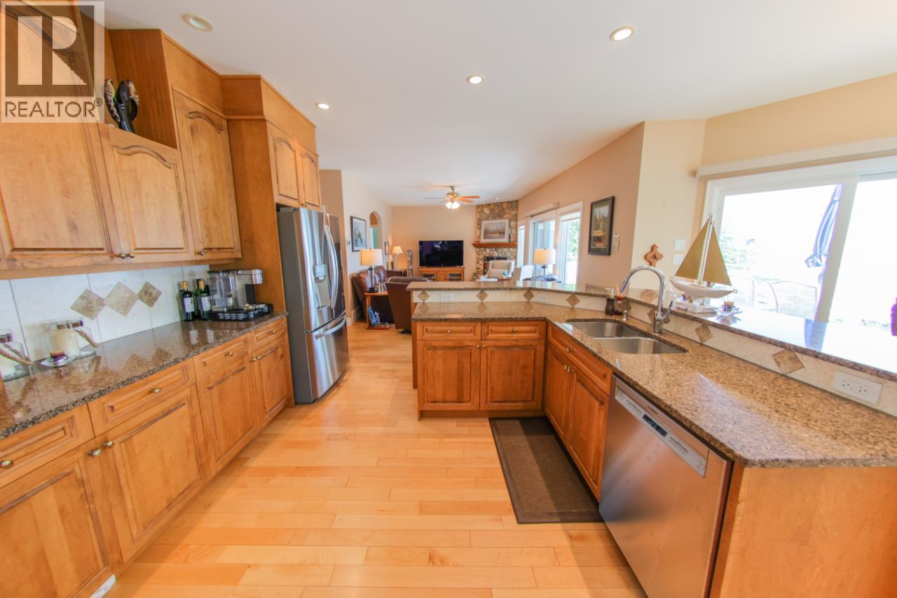 924 QUEENS Road, Balfour