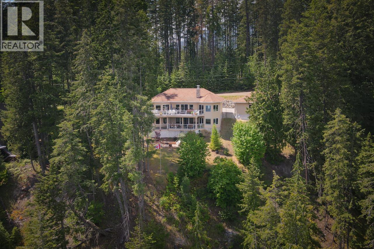 924 QUEENS Road, Balfour