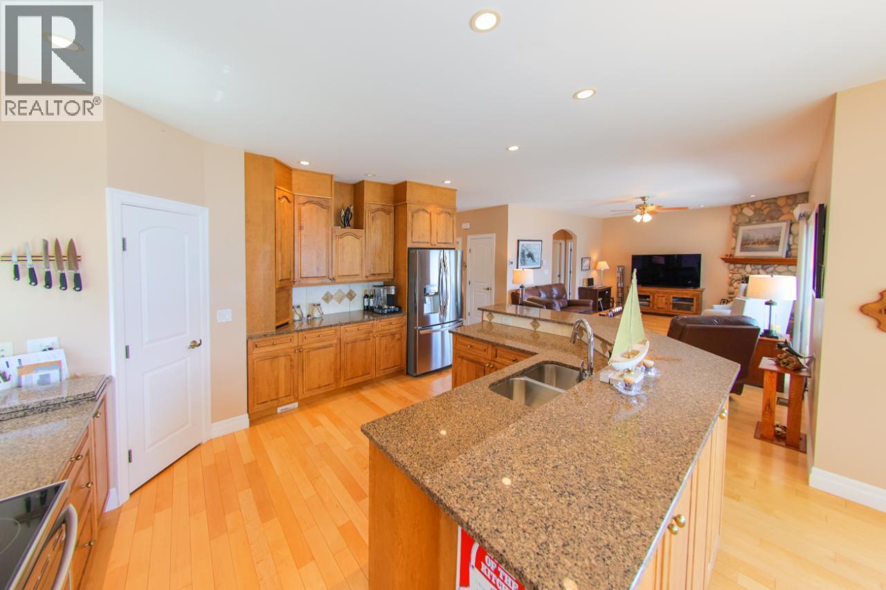 924 QUEENS Road, Balfour