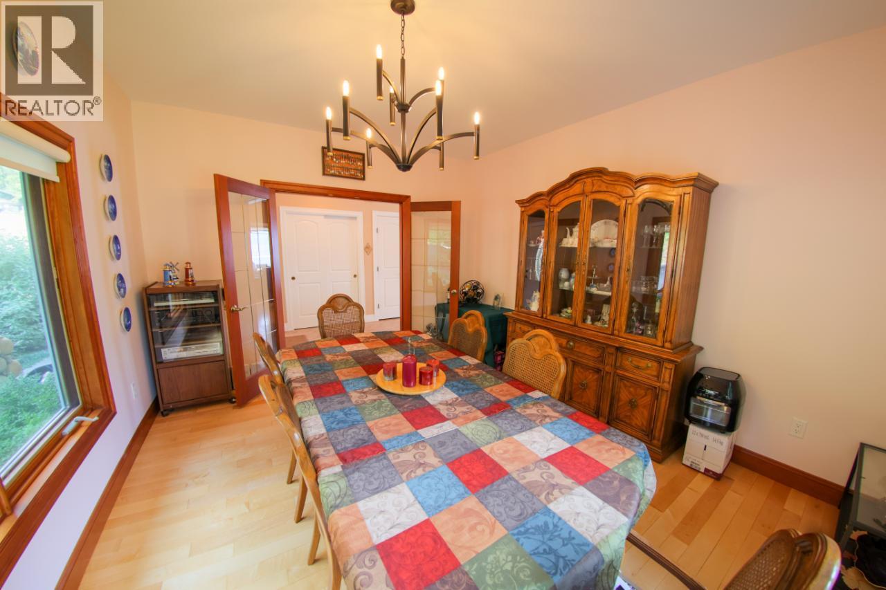 924 QUEENS Road, Balfour