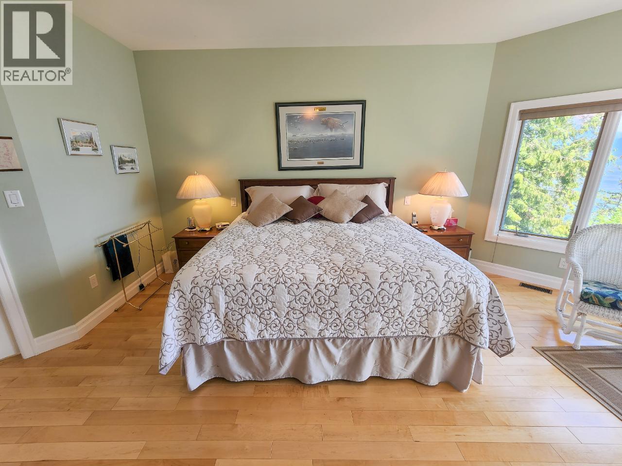 924 QUEENS Road, Balfour