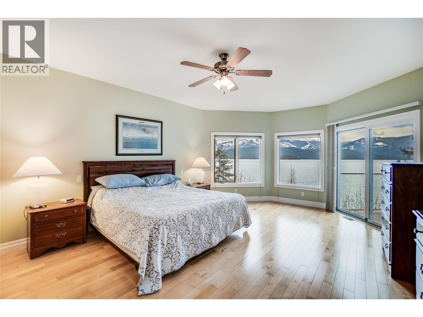 924 QUEENS Road, Balfour