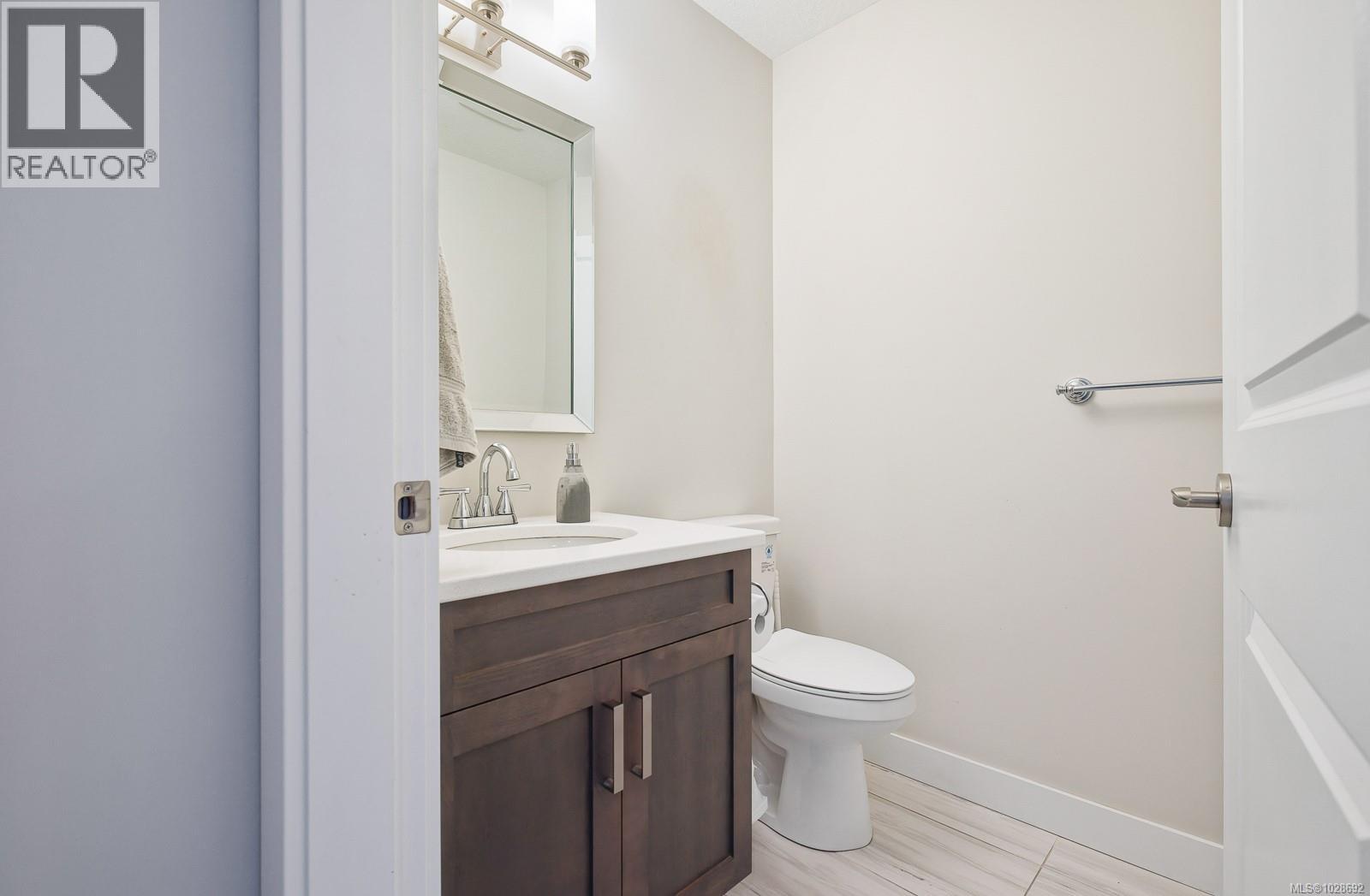 #128 6057 DOUMONT RD - 17