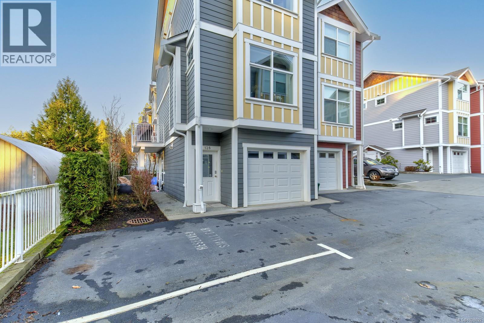 #128 6057 DOUMONT RD - 26