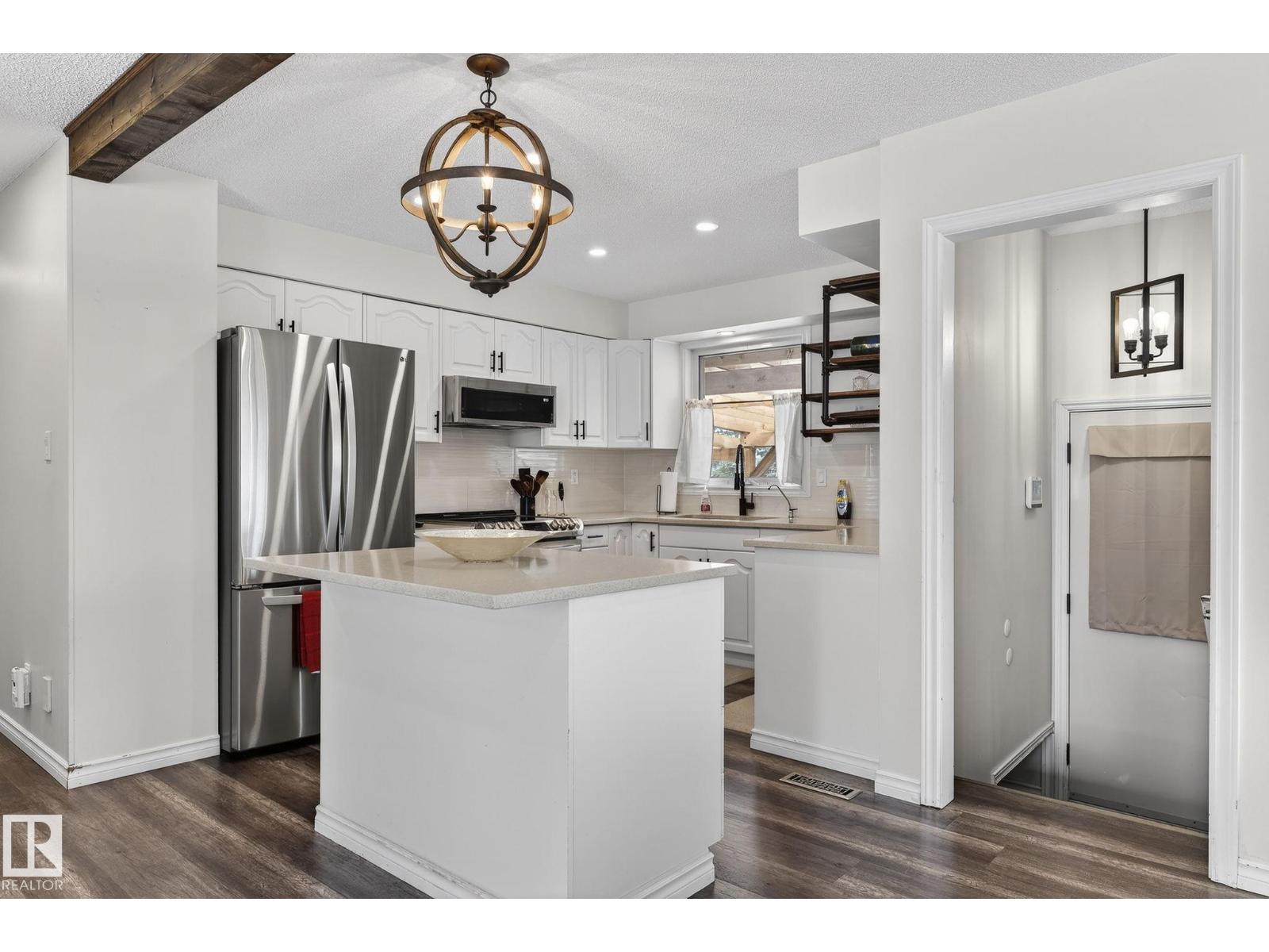 9110 98 AV, Fort Saskatchewan