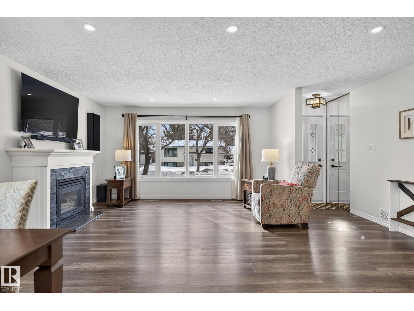 9110 98 AV, Fort Saskatchewan