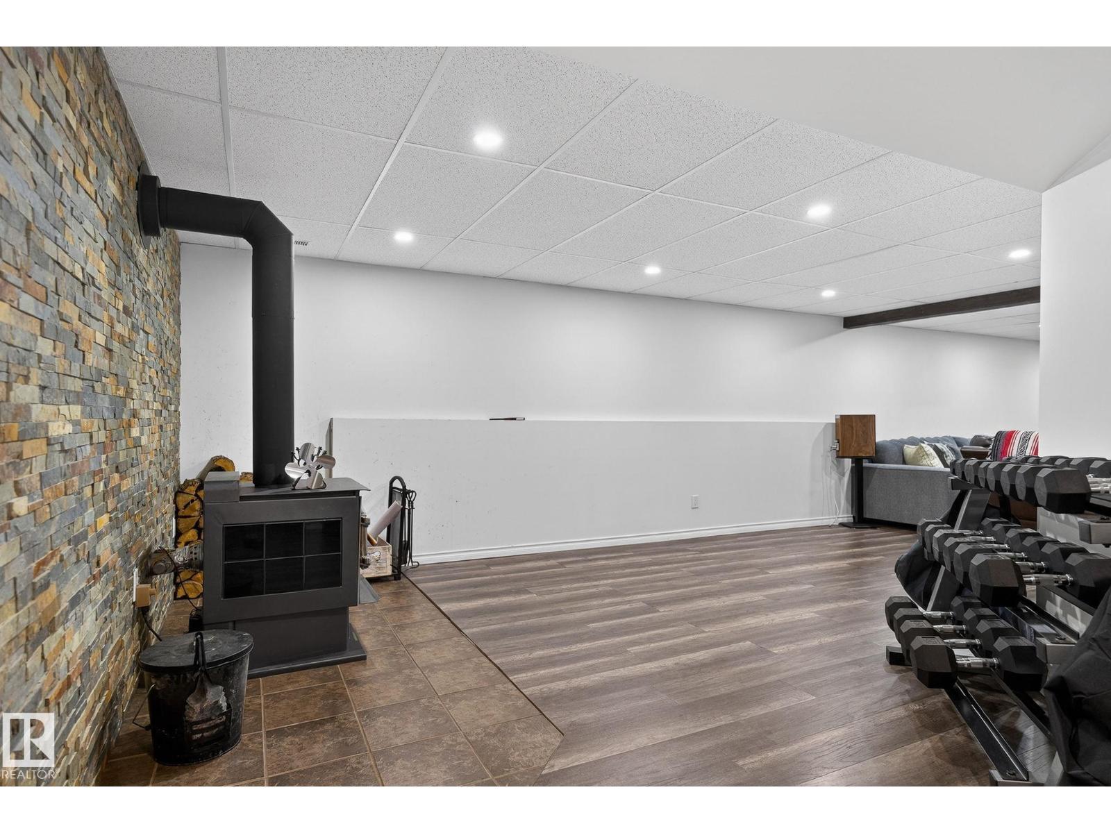 9110 98 AV, Fort Saskatchewan