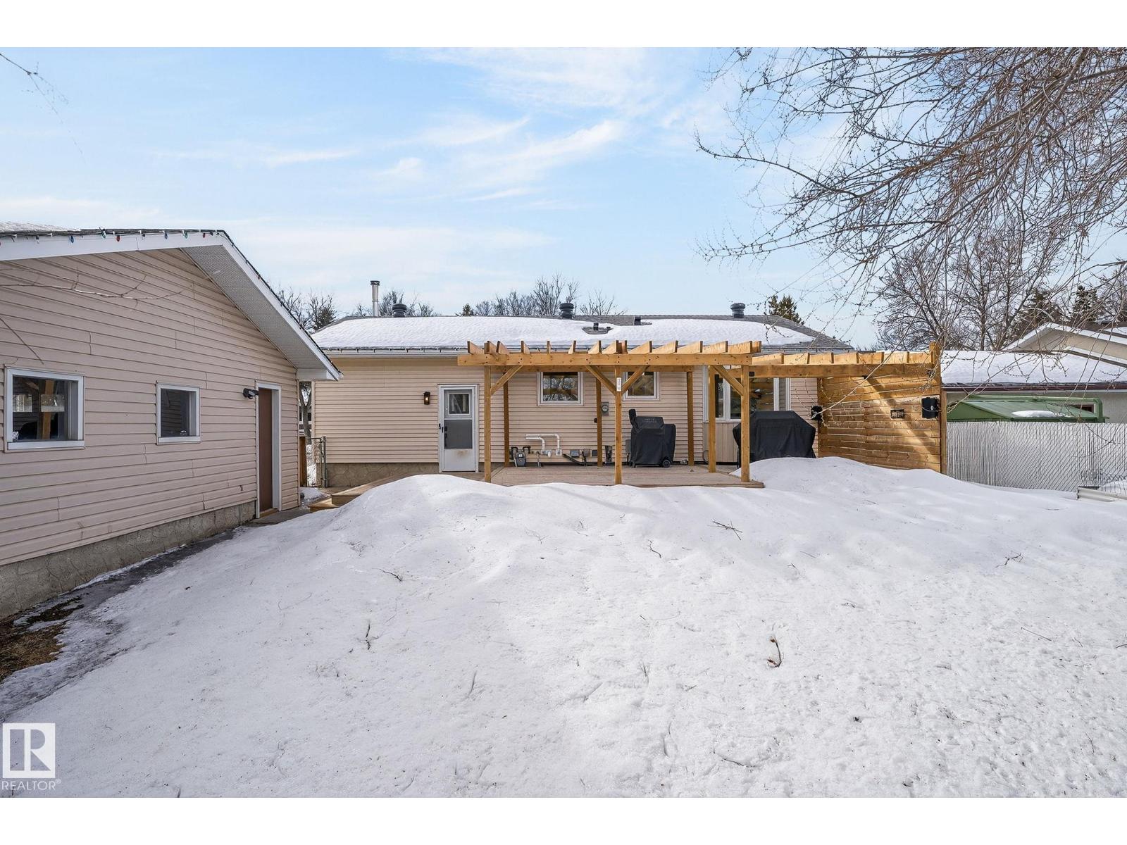 9110 98 AV, Fort Saskatchewan