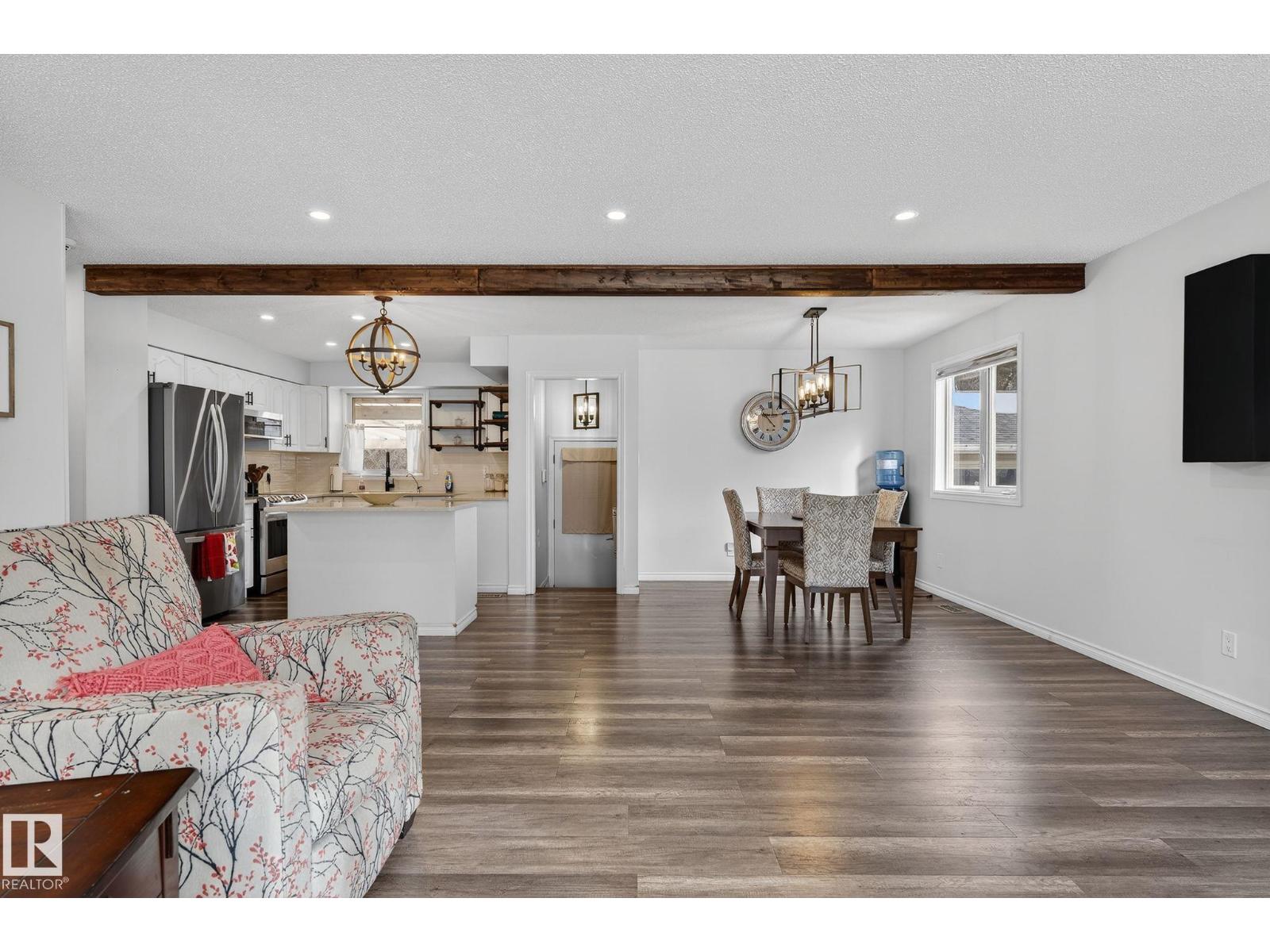 9110 98 AV, Fort Saskatchewan