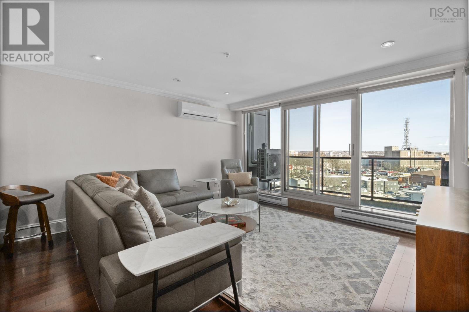 Property 24 of 32 of 707 2677 Gladstone Street