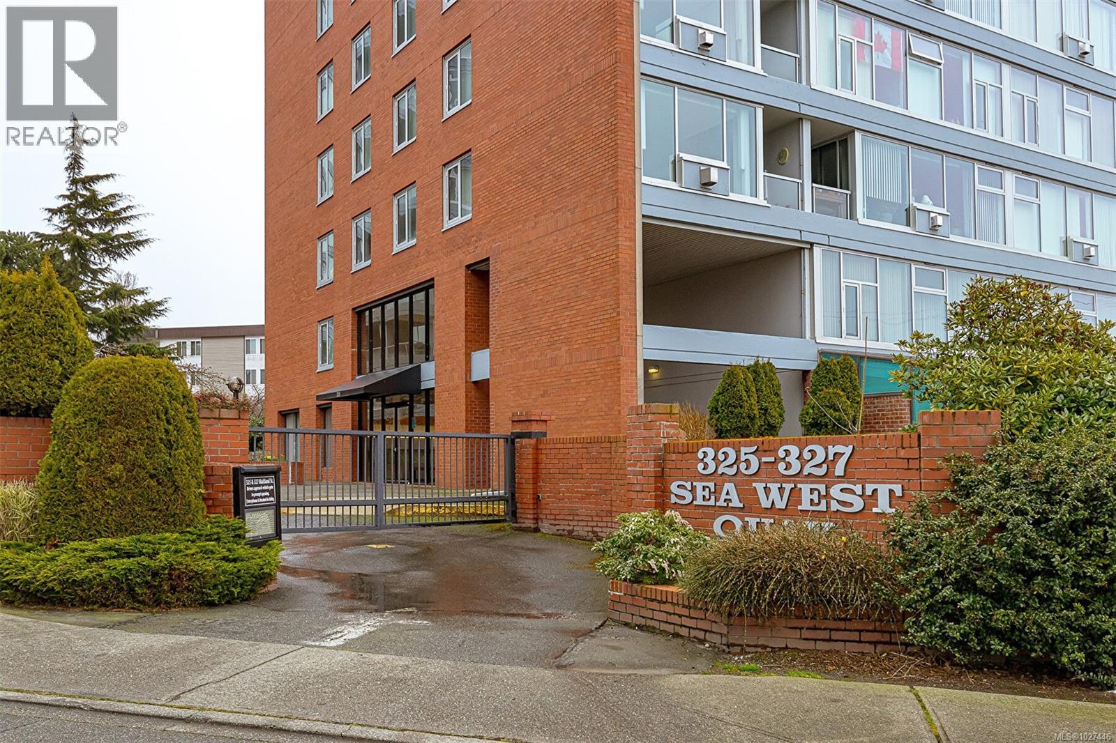 325 Maitland St, Victoria - Exteriors - Photo 9