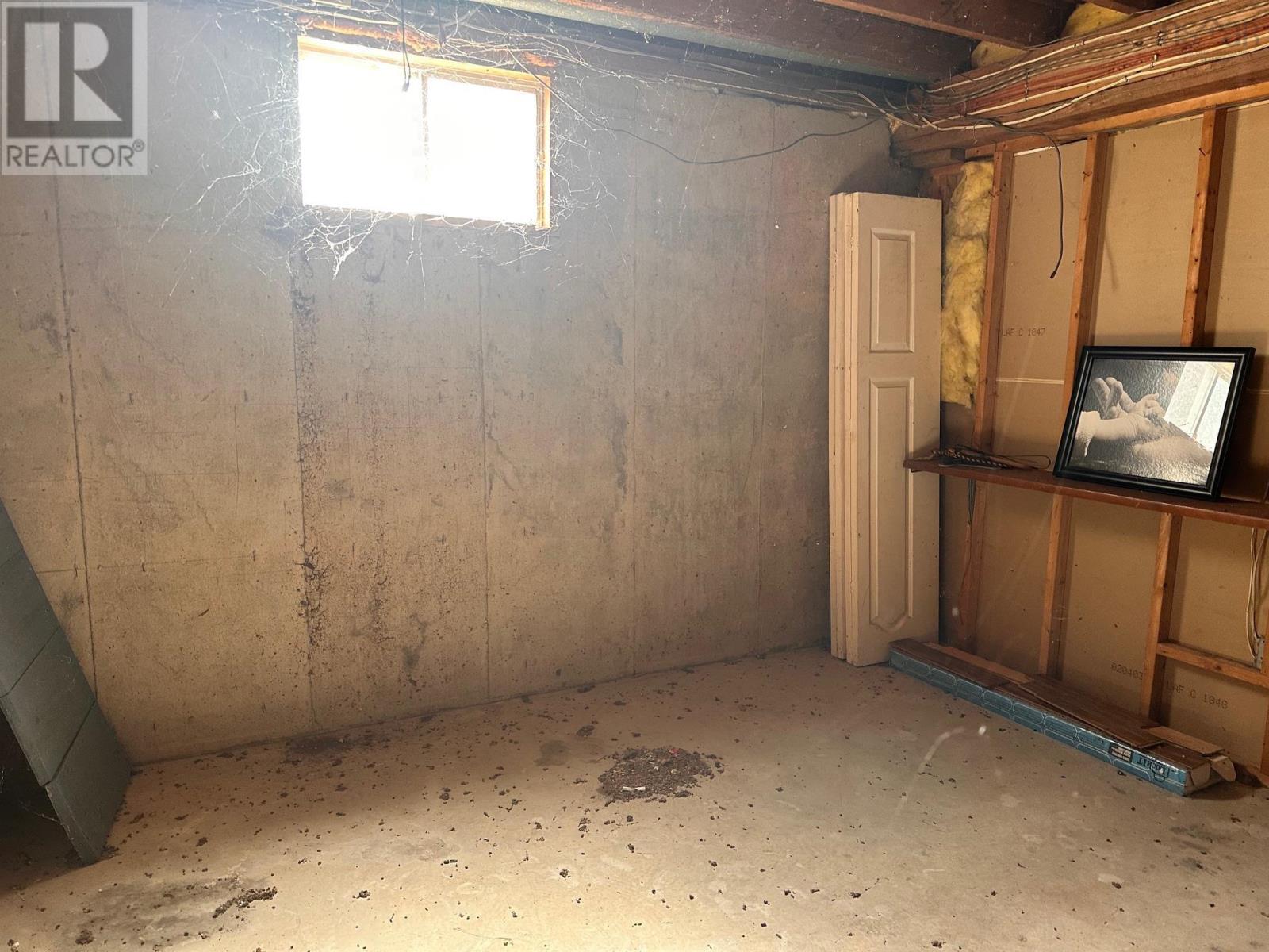 Property 14 of 26 of 12625 Highway 215