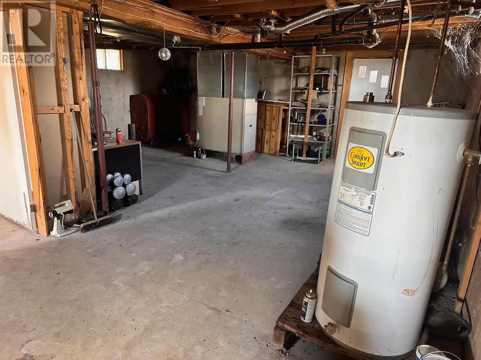 Property 23 of 26 of 12625 Highway 215