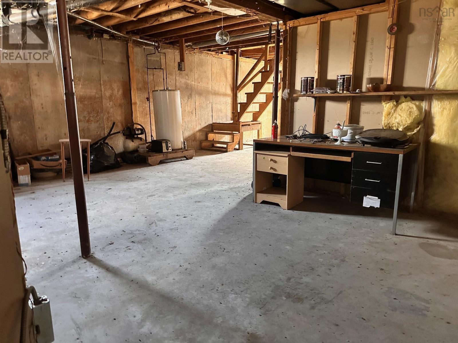 Property 22 of 26 of 12625 Highway 215