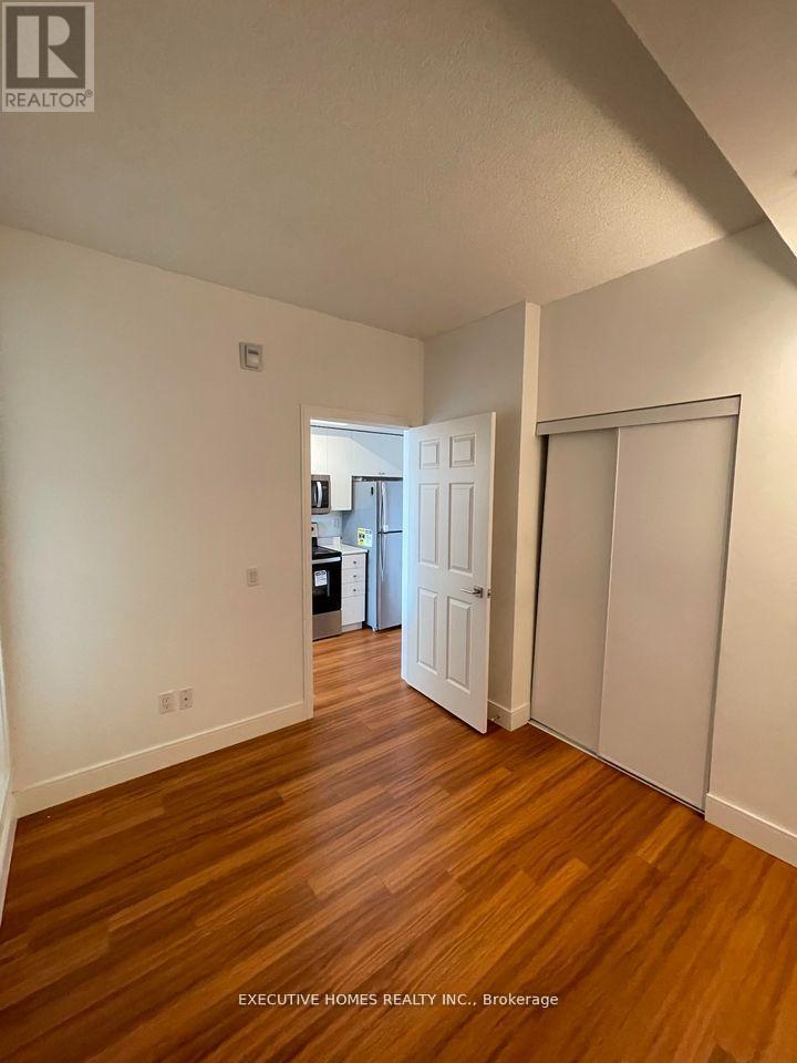 #611 1 WELLINGTON STREET - 13
