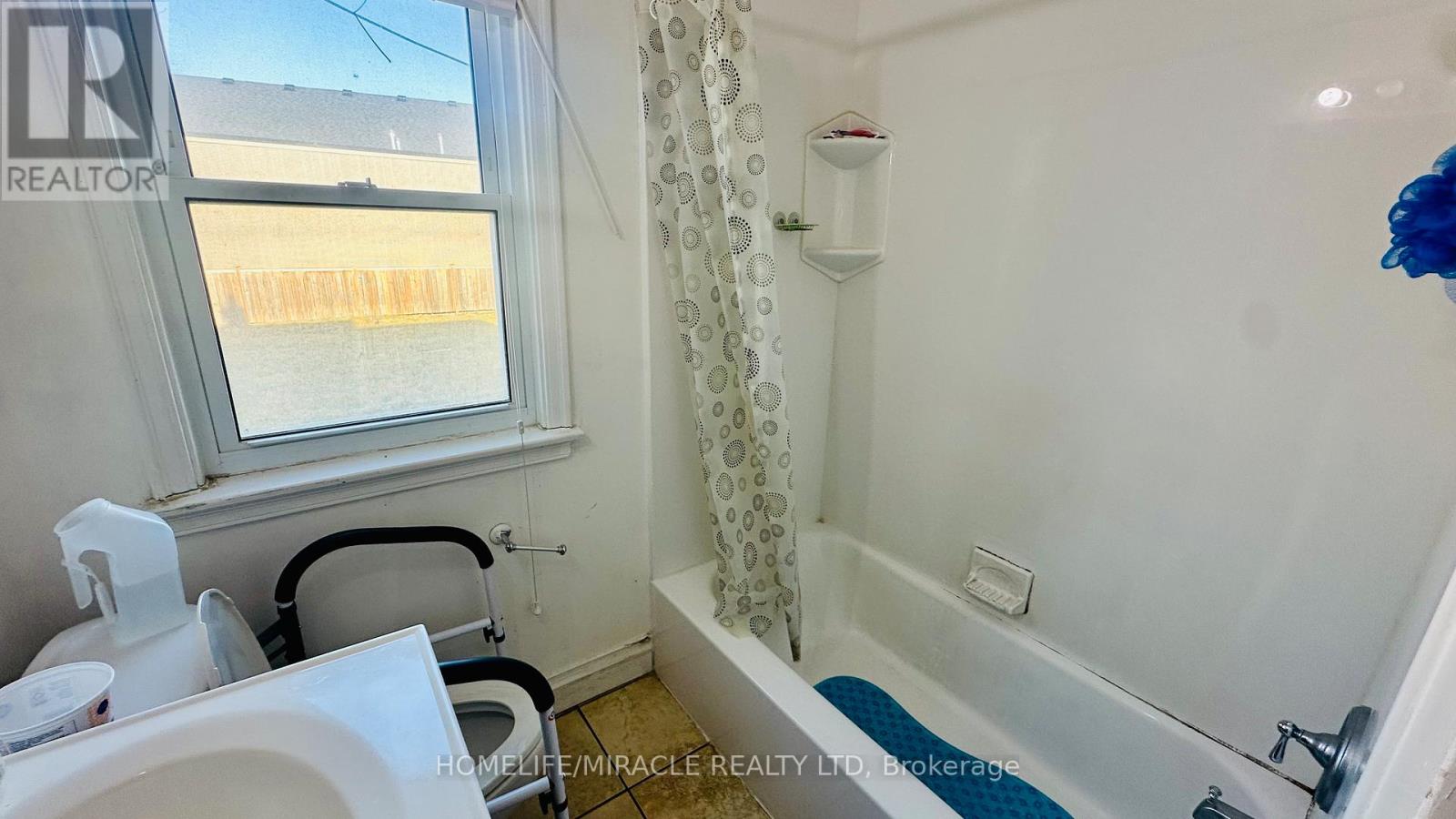 486 MATTHEW BRADY AVENUE - 20