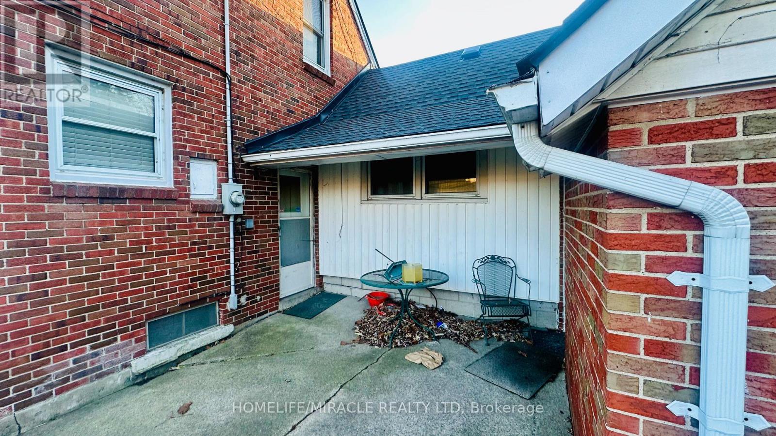 486 MATTHEW BRADY AVENUE - 8
