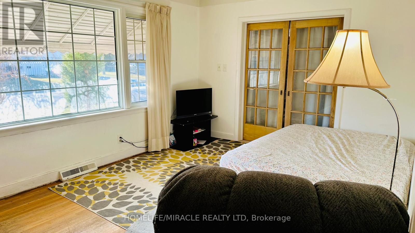 486 MATTHEW BRADY AVENUE - 9