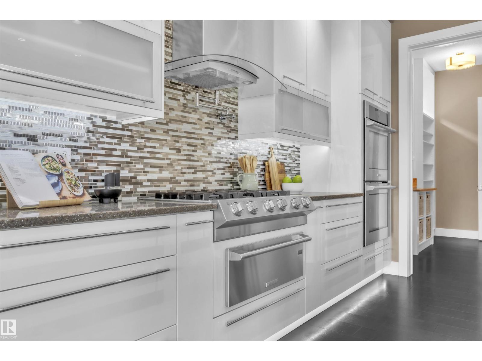 4727 WOOLSEY CM NW, Edmonton