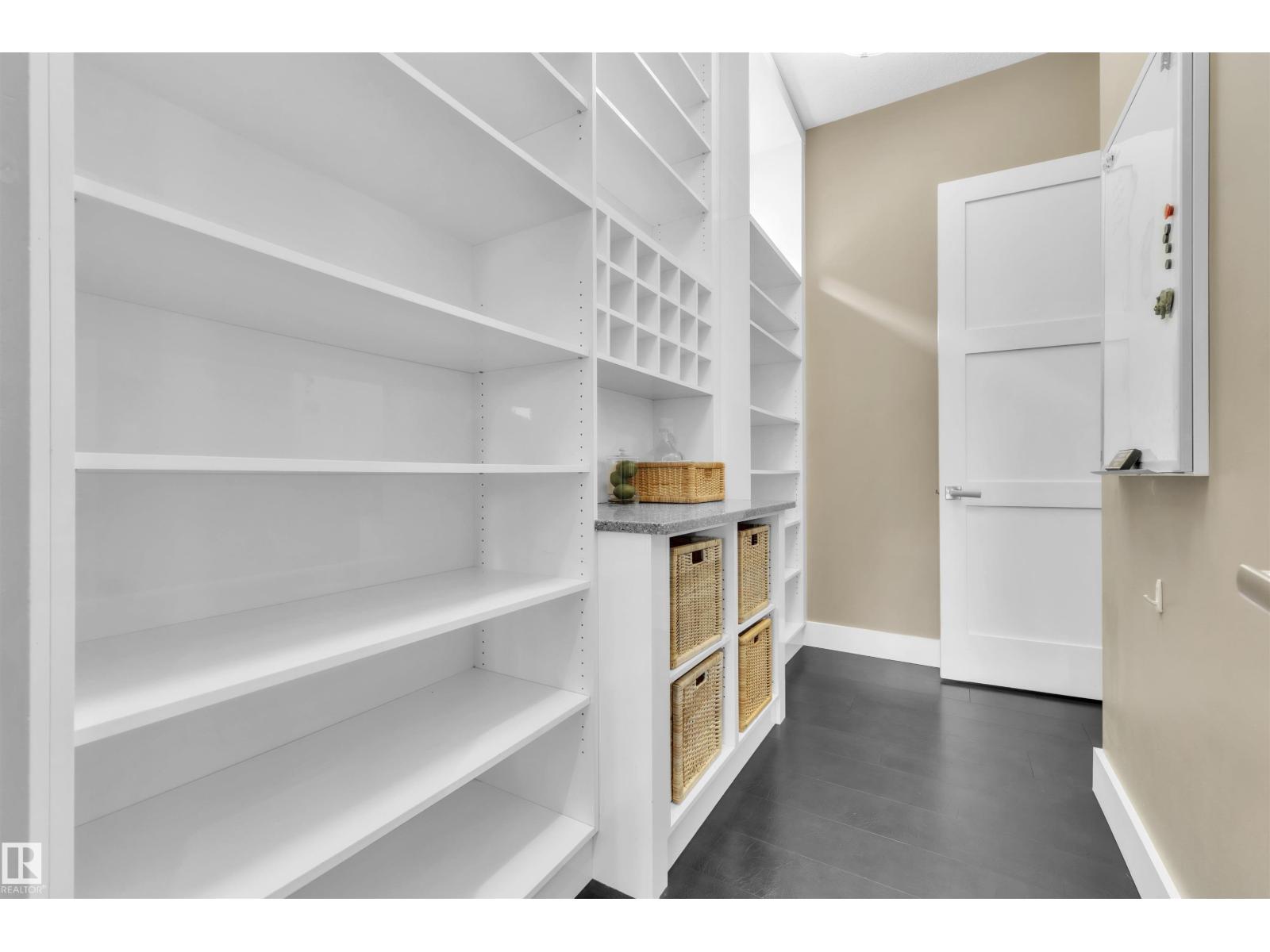 4727 WOOLSEY CM NW, Edmonton