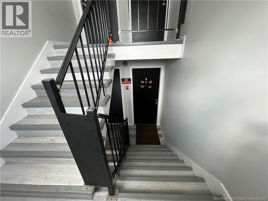 694 Appleby Street - 5